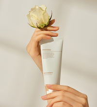 Moremo White Moment Perfumed Hand Cream